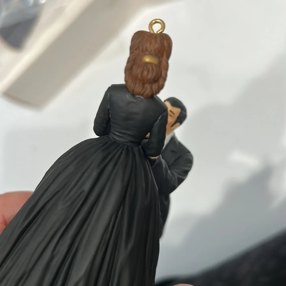 Gone With The Wind Hallmark Ornament Scarlett O'Hara Rhett Butler Proposes New
